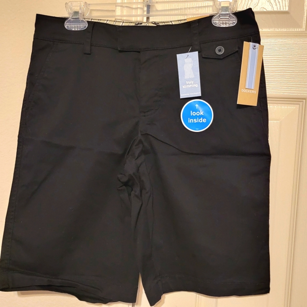 Dockers Truly Slimming Black Shorts Mid-rise Curvy Ladies's Size 6